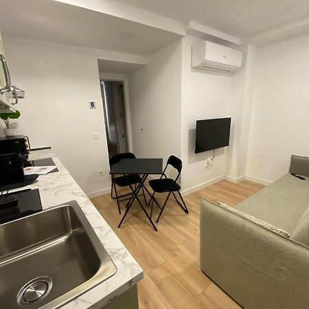 Apartamentos Penalara เซโกเวีย ภายนอก รูปภาพ