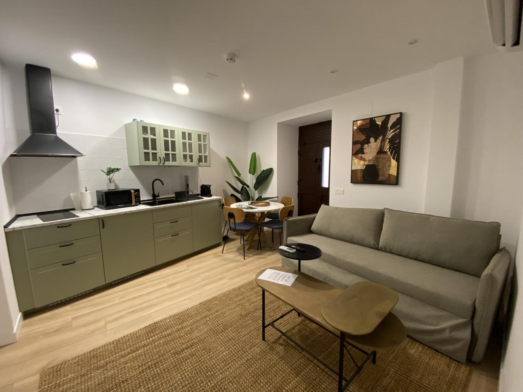 Apartamentos Penalara เซโกเวีย ภายนอก รูปภาพ